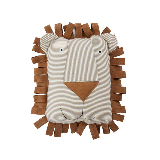 Coussin en forme de tête de lion souriant. Beige et marron. Création originale OYOY mini pour décorer la chambre de bébé ou un coin lecture. Confortable, 100% coton bio.