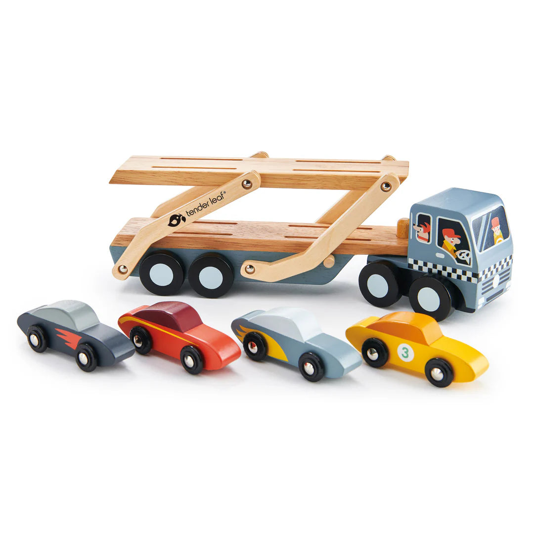Idée cadeau 3 ans . Petites voitures en bois et camion transporteur. Jouet durable en bois.