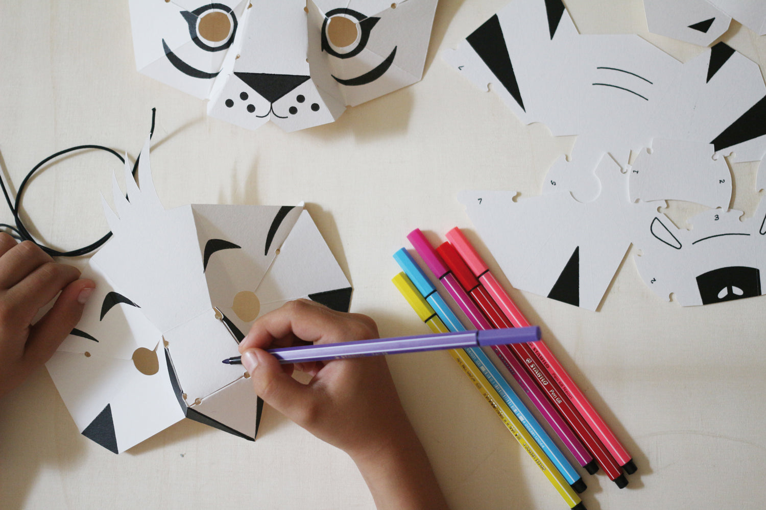 Masques animaux en papier, Déguisement enfant jungle, DIY Enfant Carnaval