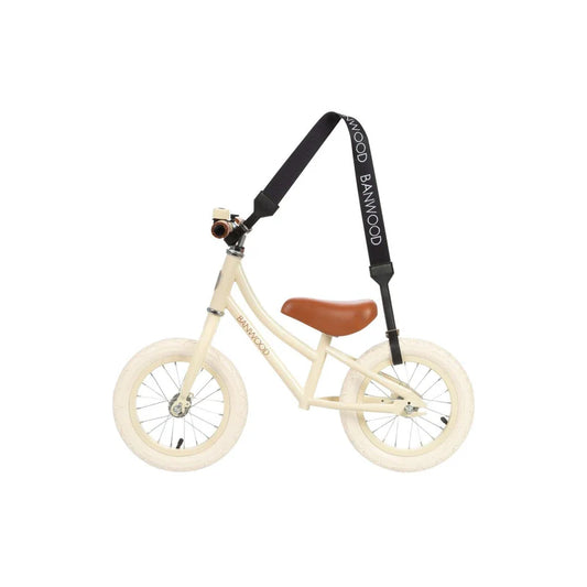 Transport facile d’une draisienne Banwood avec une sangle de portage